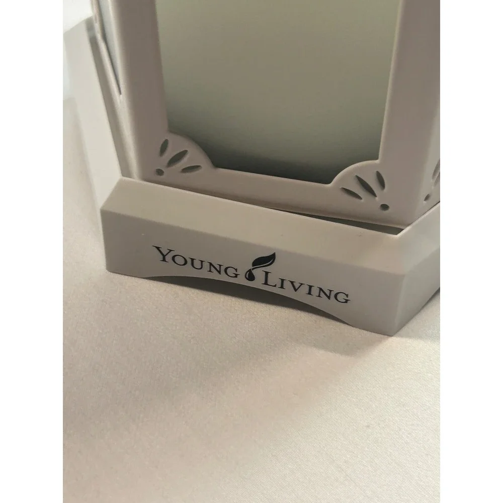 Young Living Lantern Ultrasonic Diffuser Unisex OS White Metal Floral Cutout